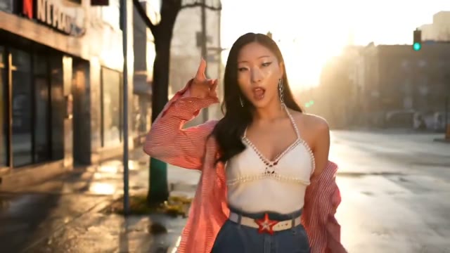 Korean Woman Morning Street - K-pop Performance